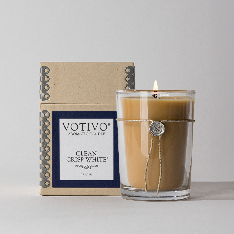 Clean Crisp White 6.8 oz Aromatic Candle