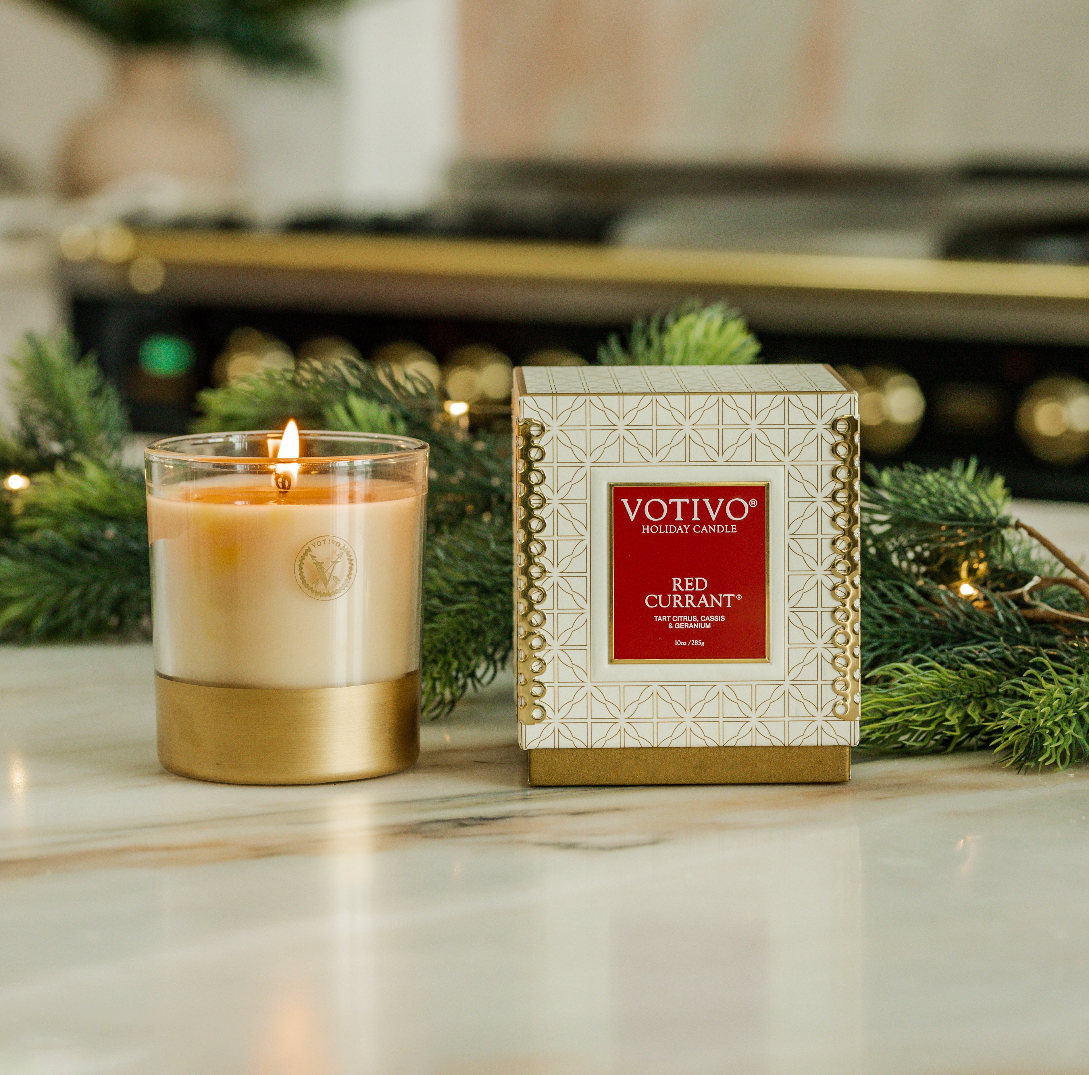Red Currant 10 oz. Holiday Candle