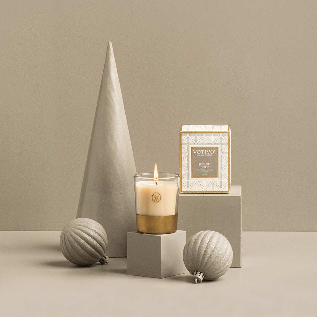 Joie de Noel 10 oz. Holiday Candle