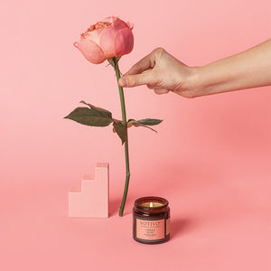 2.8oz Aromatic Jar Candle-Urban Rose
