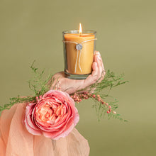 Load image into Gallery viewer, 6.8oz Aromatic Candle-Urban Rose