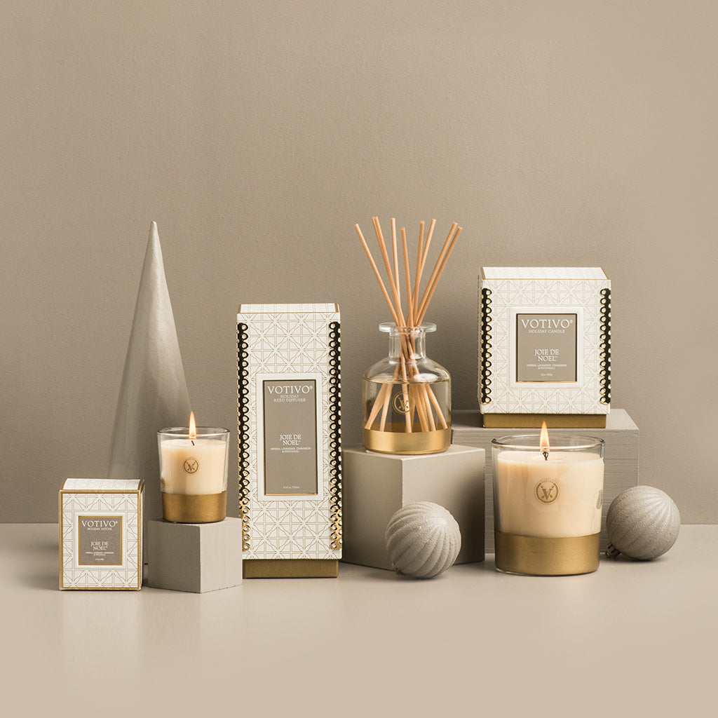 Joie de Noel 10 oz. Holiday Candle