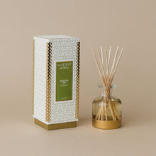 Load image into Gallery viewer, Holiday Reed Diffuser-Sequoia Fir